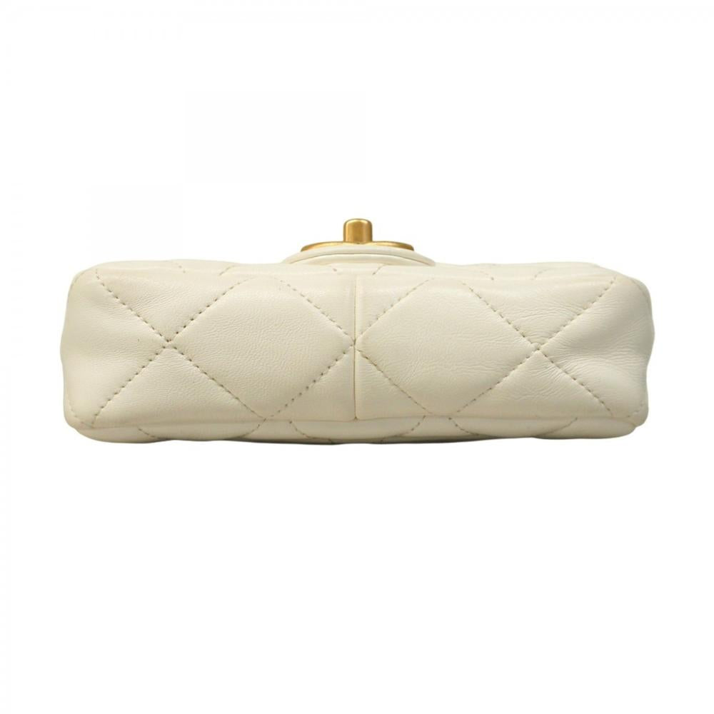 White Leather Chanel Shoulder Bag