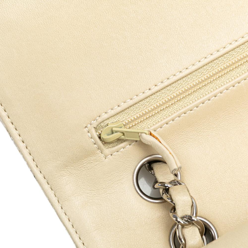 White Leather Chanel Shoulder Bag