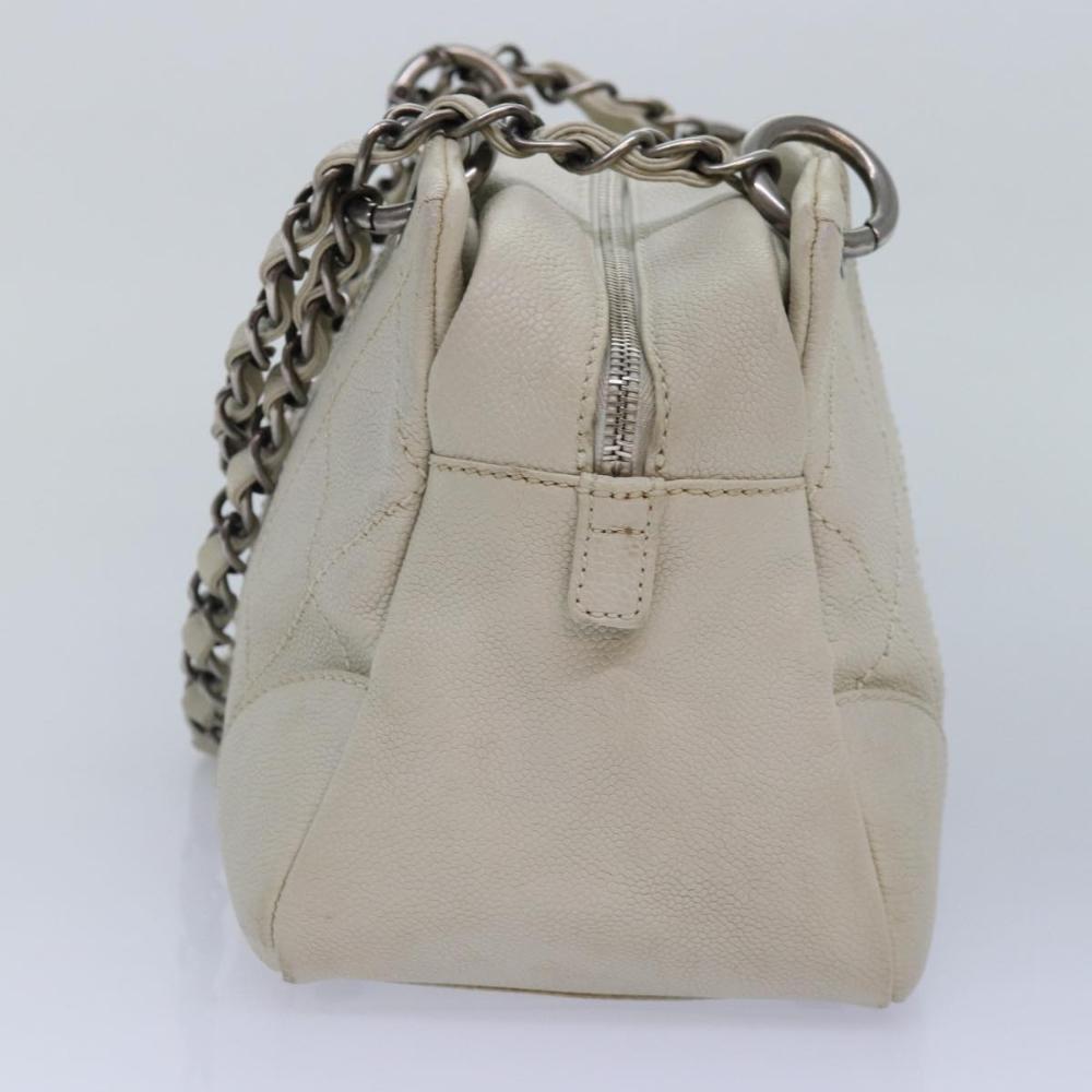 White Leather Chanel Shoulder Bag