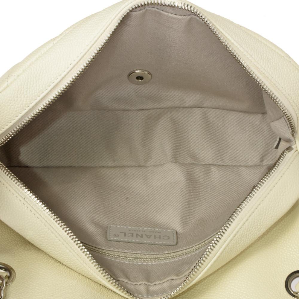 White Leather Chanel Shoulder Bag