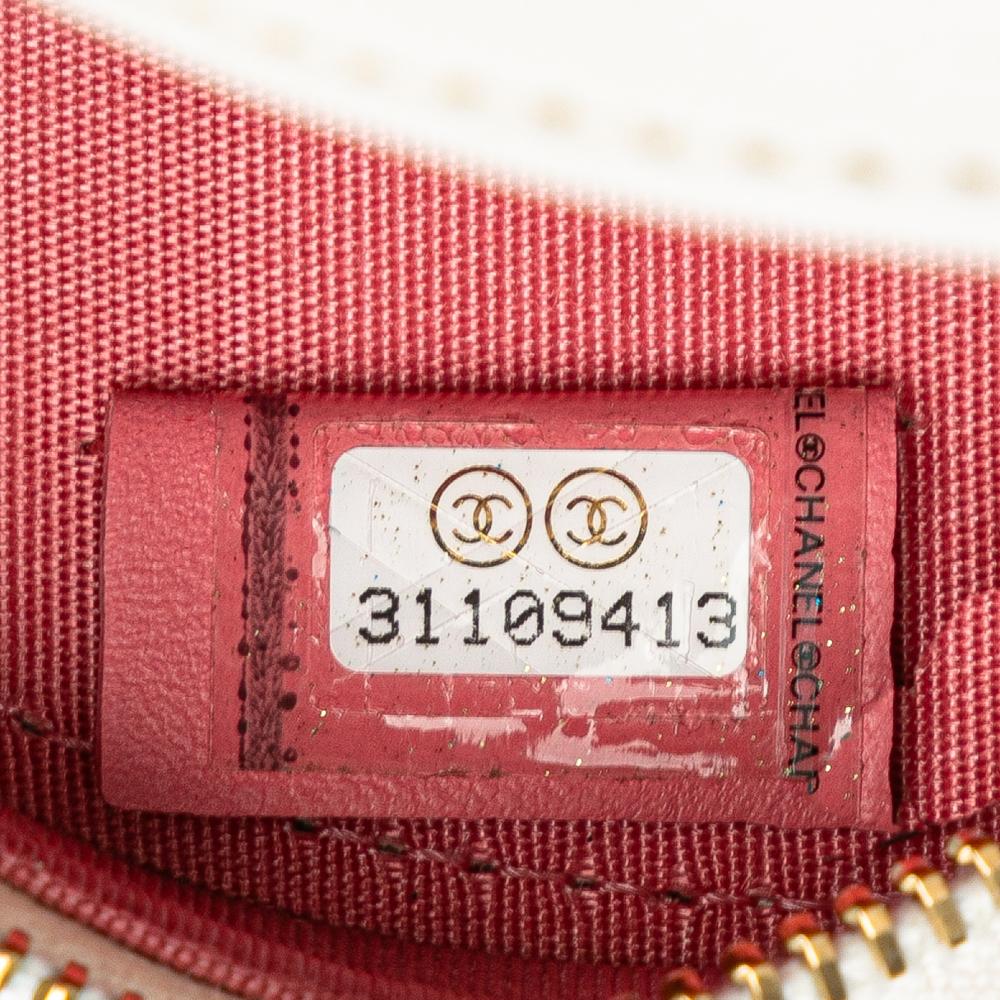 White Leather Chanel Shoulder Bag