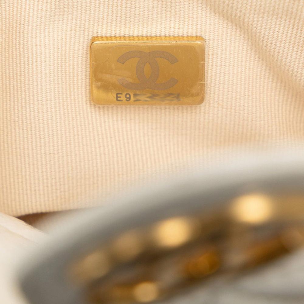 White Leather Chanel Shoulder Bag