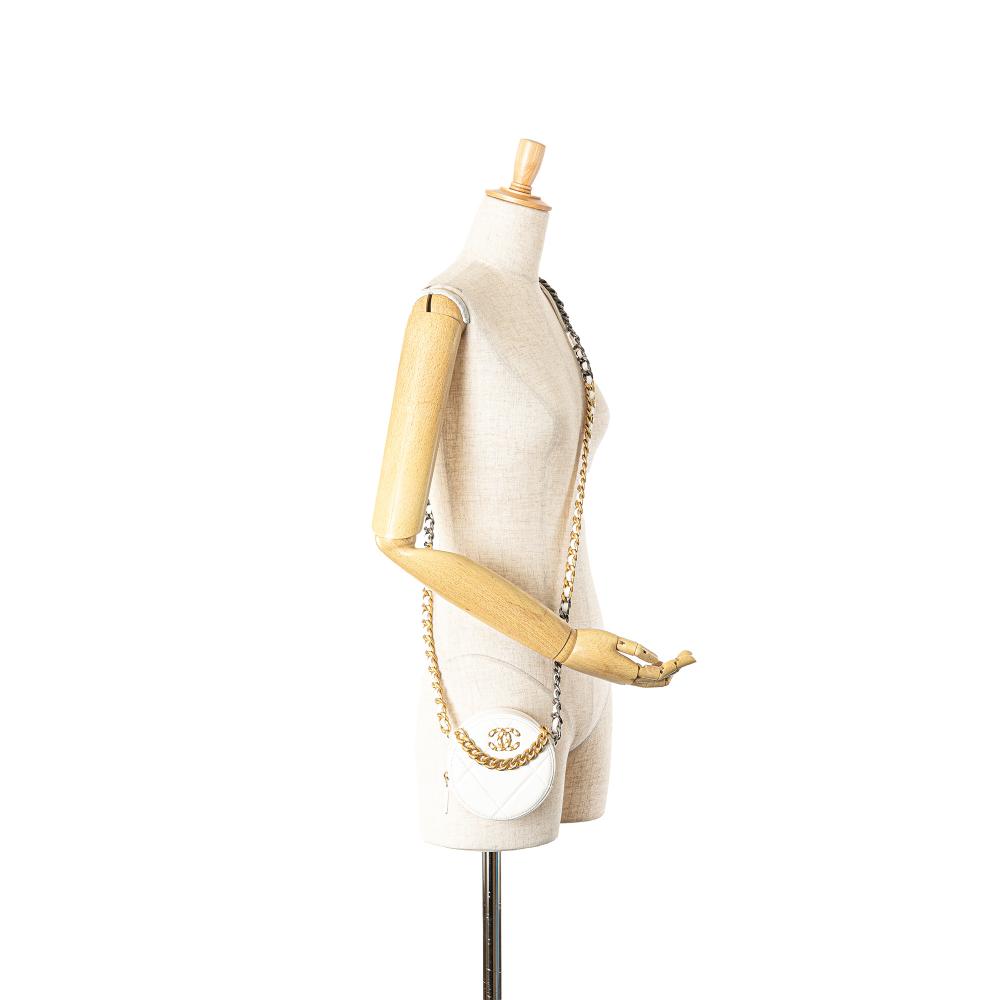 White Leather Chanel Shoulder Bag