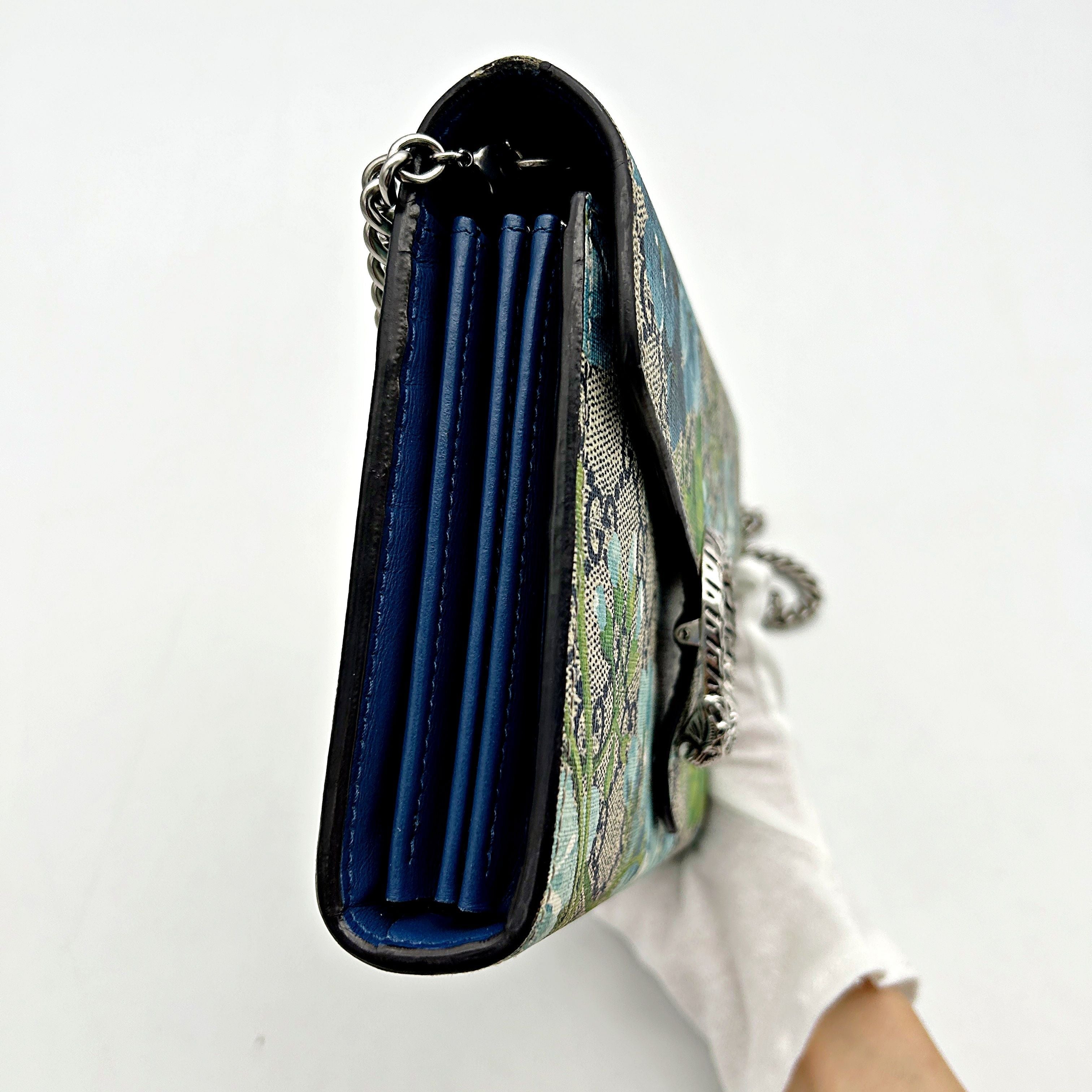 GUCCI GG Supreme Monogram Blooms Mini Dionysus Chain Wallet Beige Blue Navy Vintage Blue LA24693