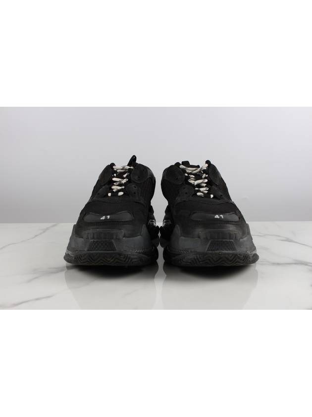 Balenciaga Triple S Black 41 260