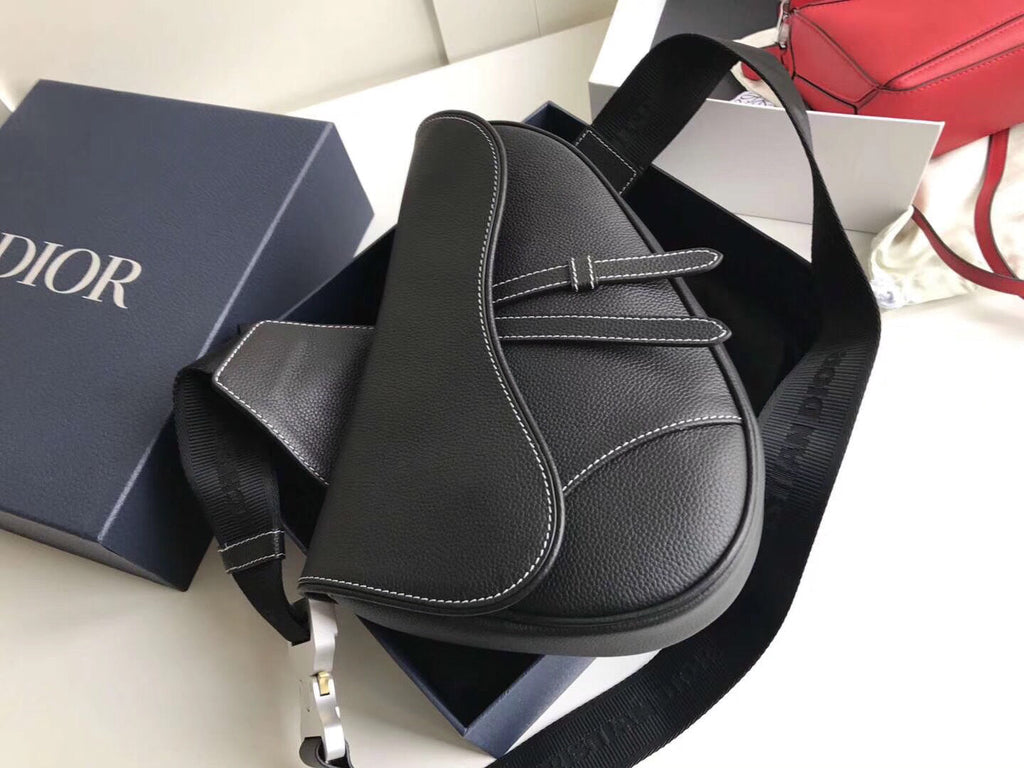 Dior Men's Saddle Belt Bag In Black Grained Calfskin