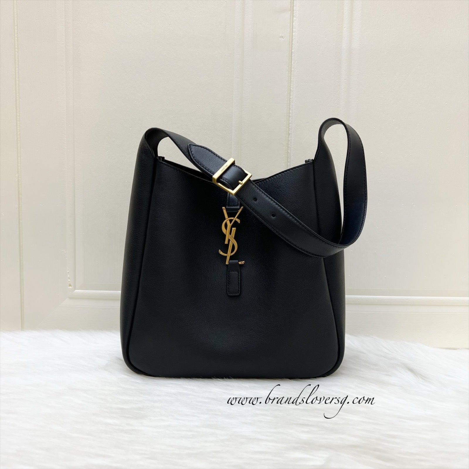 Saint Laurent YSL Small Le 5 À 7 Supple Hobo Bag in Black Grained Leather and GHW