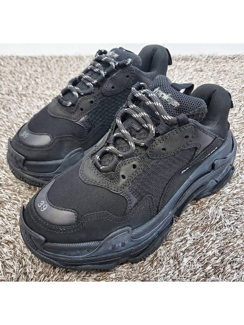 Balenciaga Triple S Dirty Black 39 260
