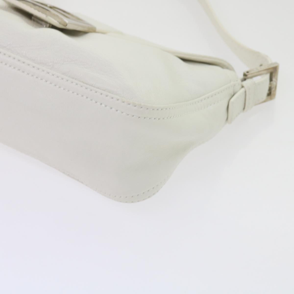 FENDI Mamma Baguette Shoulder Bag Leather Whiteep2545