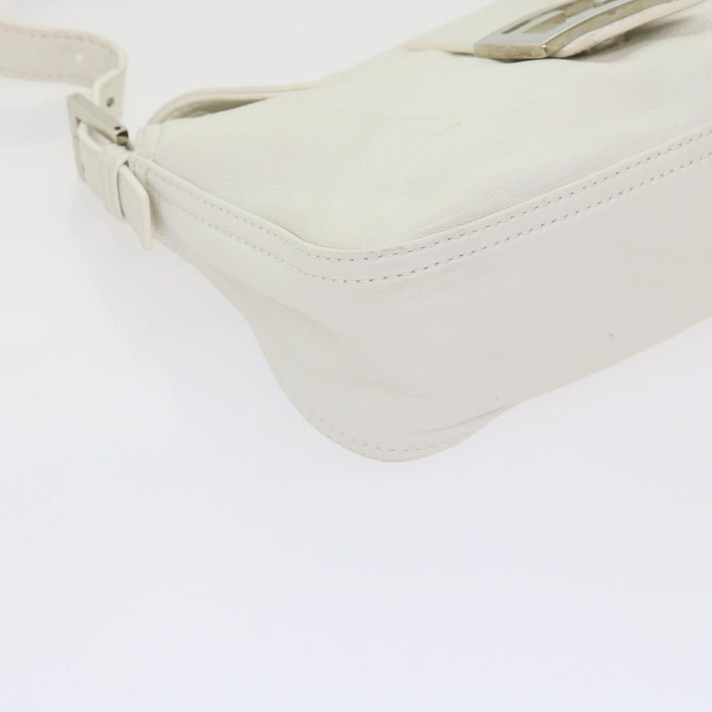 FENDI Mamma Baguette Shoulder Bag Leather Whiteep2545