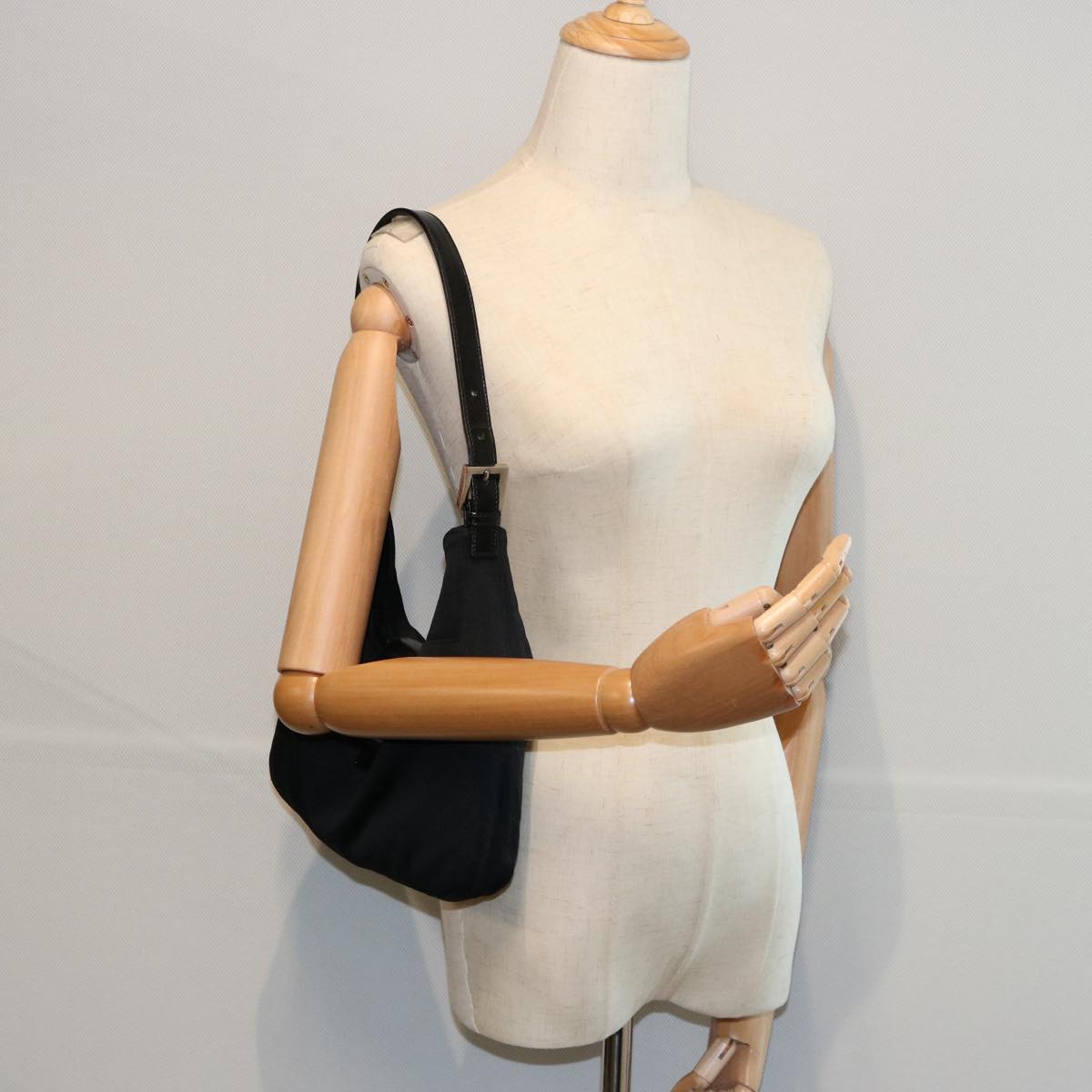 FENDI Mamma Baguette Shoulder Bag Nylon Black 2321 26569 018ep2547