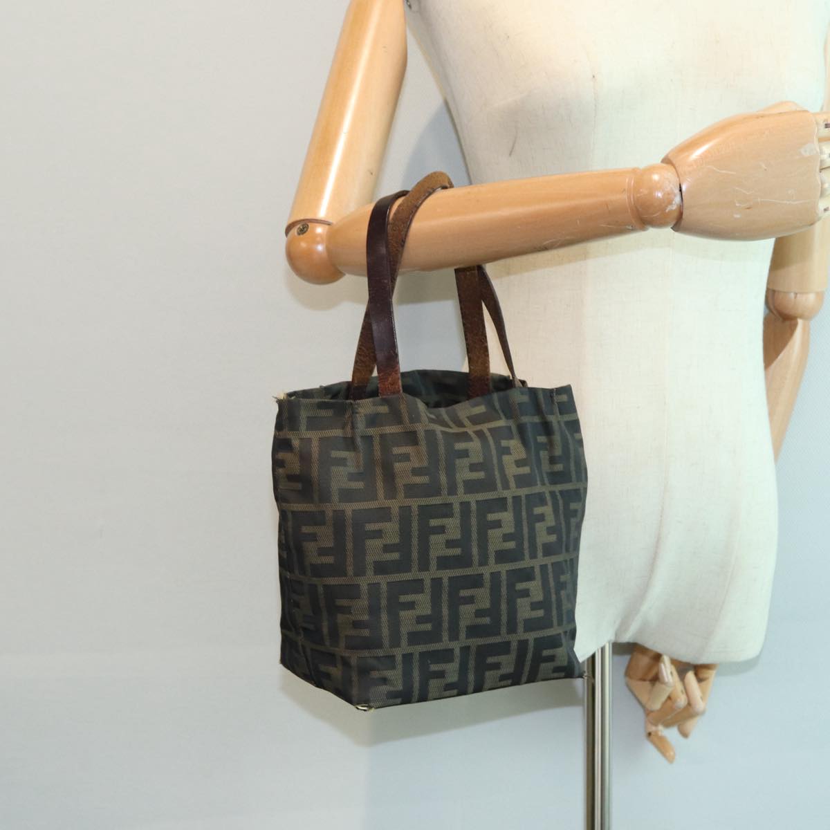 FENDI Zucca Canvas Hand Bag Brown Black Silverep5241