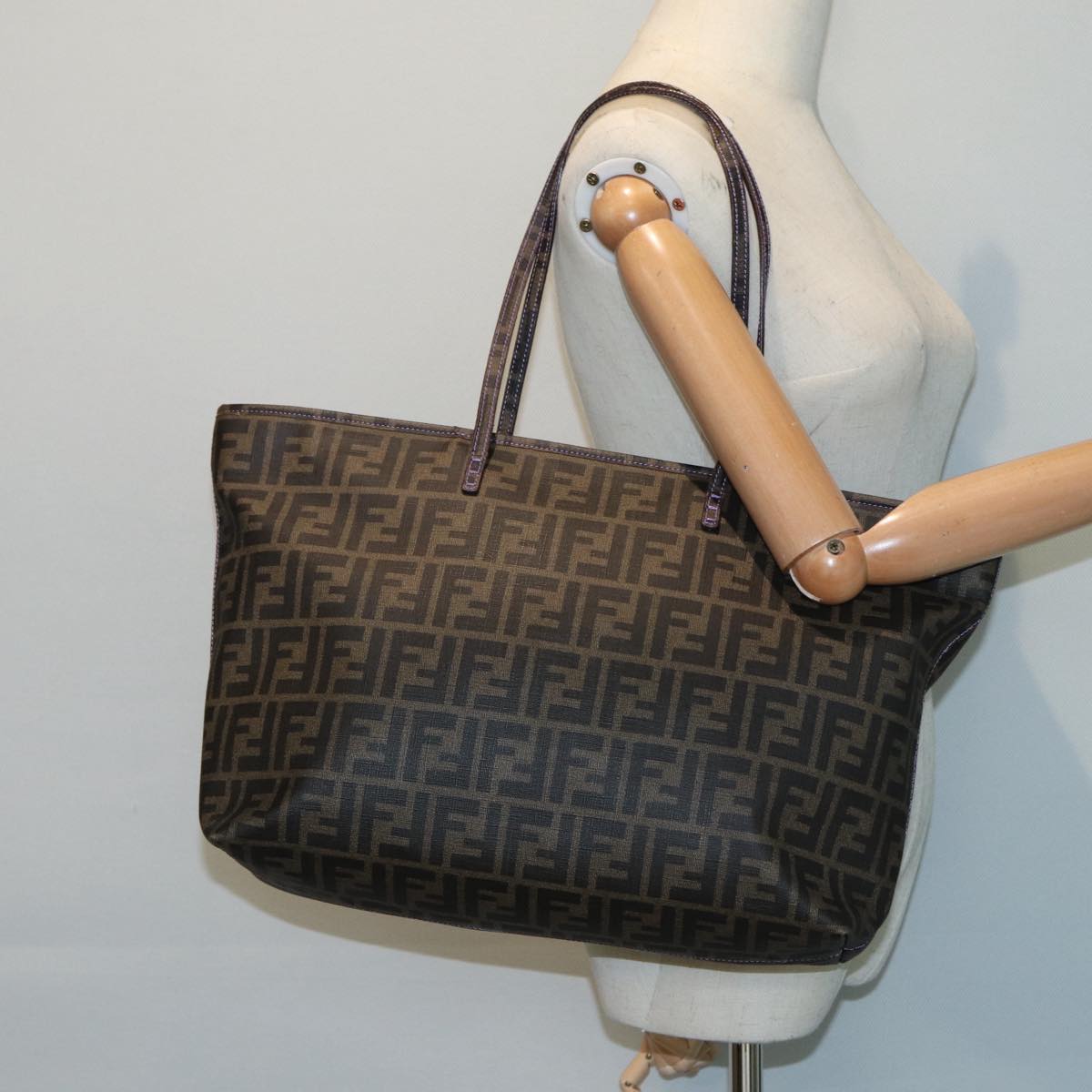 FENDI Zucca Canvas Tote Bag Brown Black goldep5351
