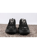 Balenciaga Triple S Black 38 250