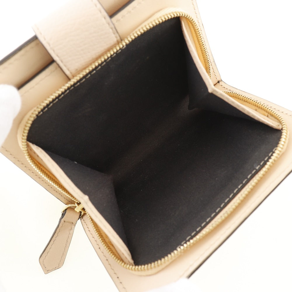 Fendi Lei Selleria  Leather Wallet  ()