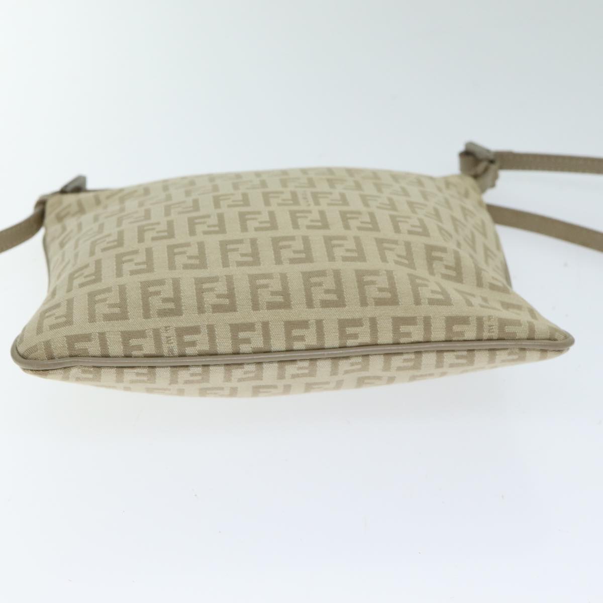 FENDI Zucchino Canvas Shoulder Bag Beigefm3513