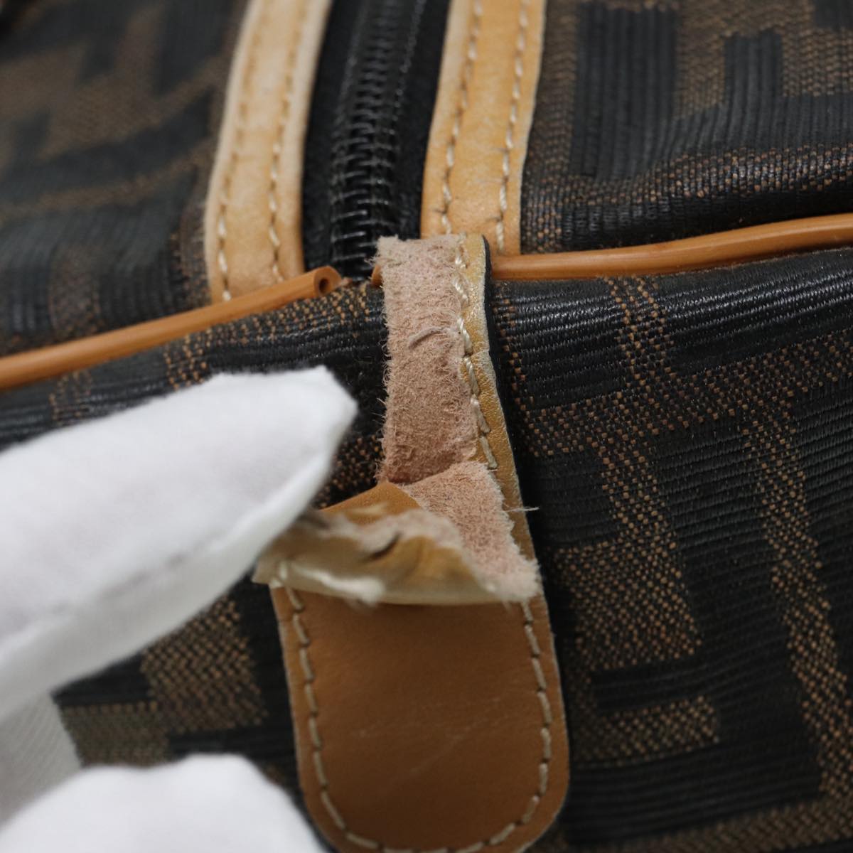 FENDI Zucca Canvas Hand Bag Brown Black goldfm3783
