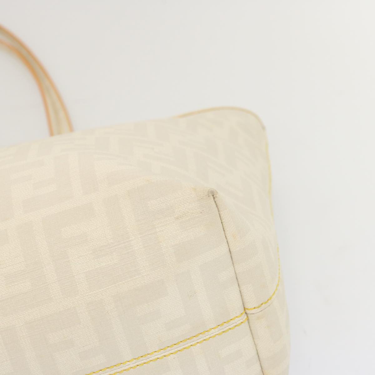 FENDI Zucca Canvas Tote Bag Whitehk1159