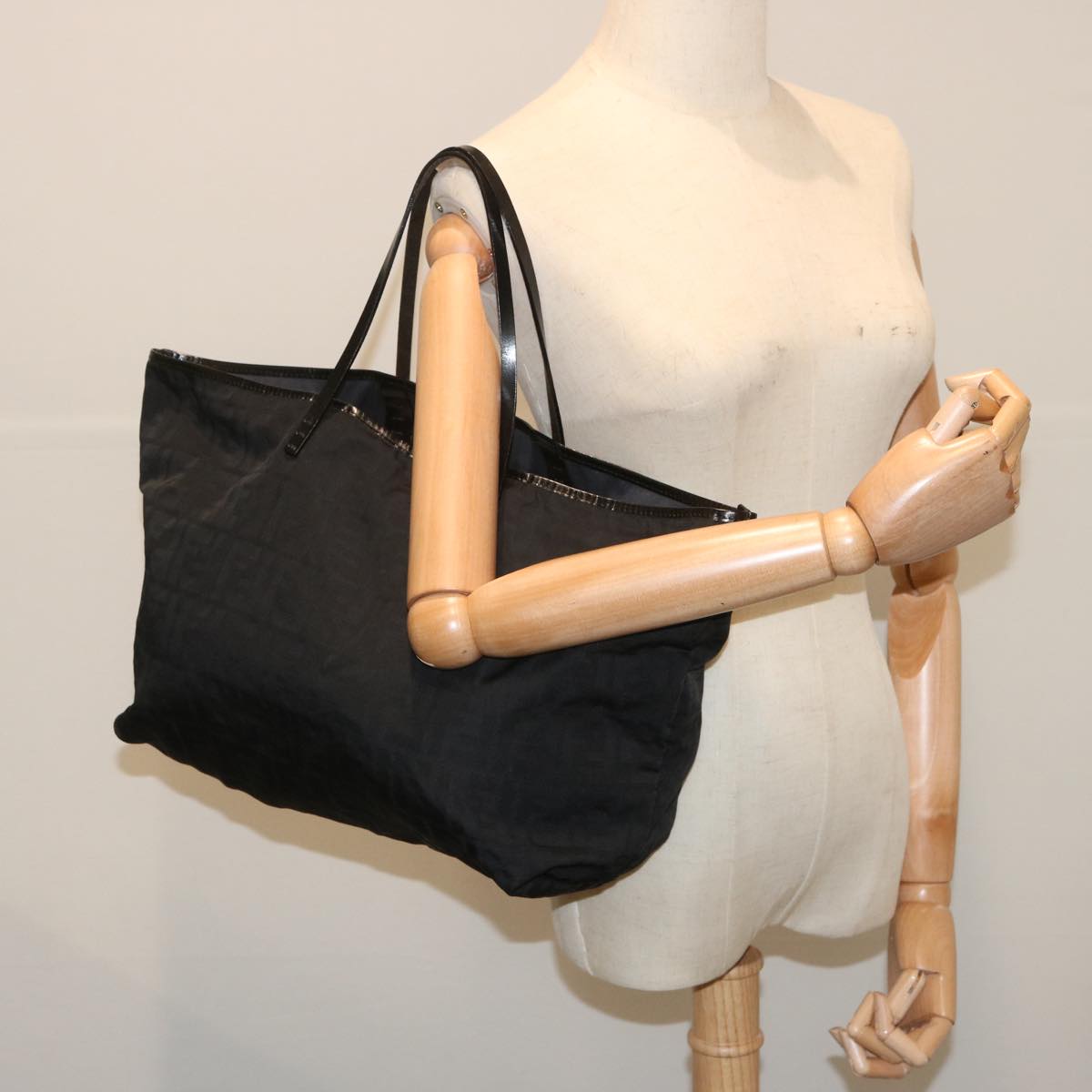 FENDI Zucca Canvas Tote Bag Blackhk1174