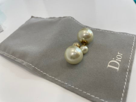 Christian Dior White Tribales Pearl Earrings