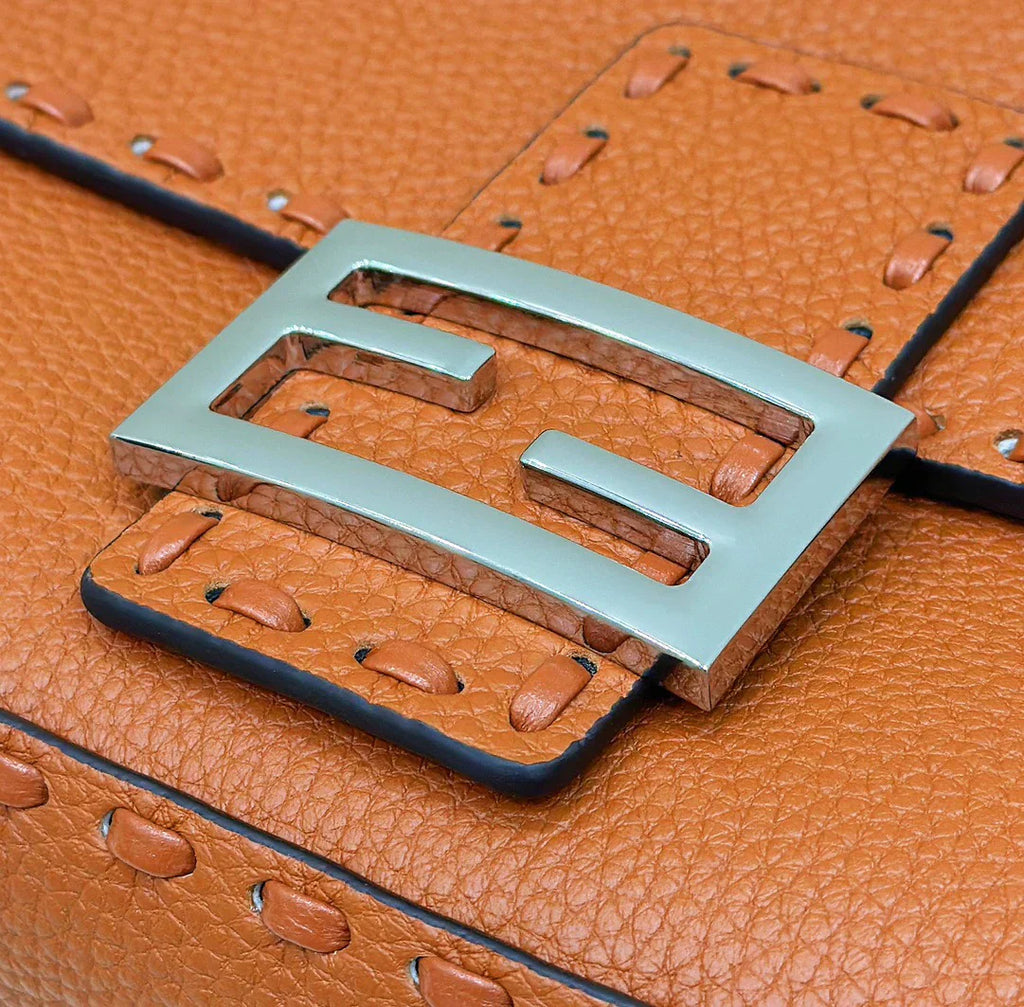 FENDI BAGUETTE 27CM BROWN CALFSKIN SILVER HARDWARE