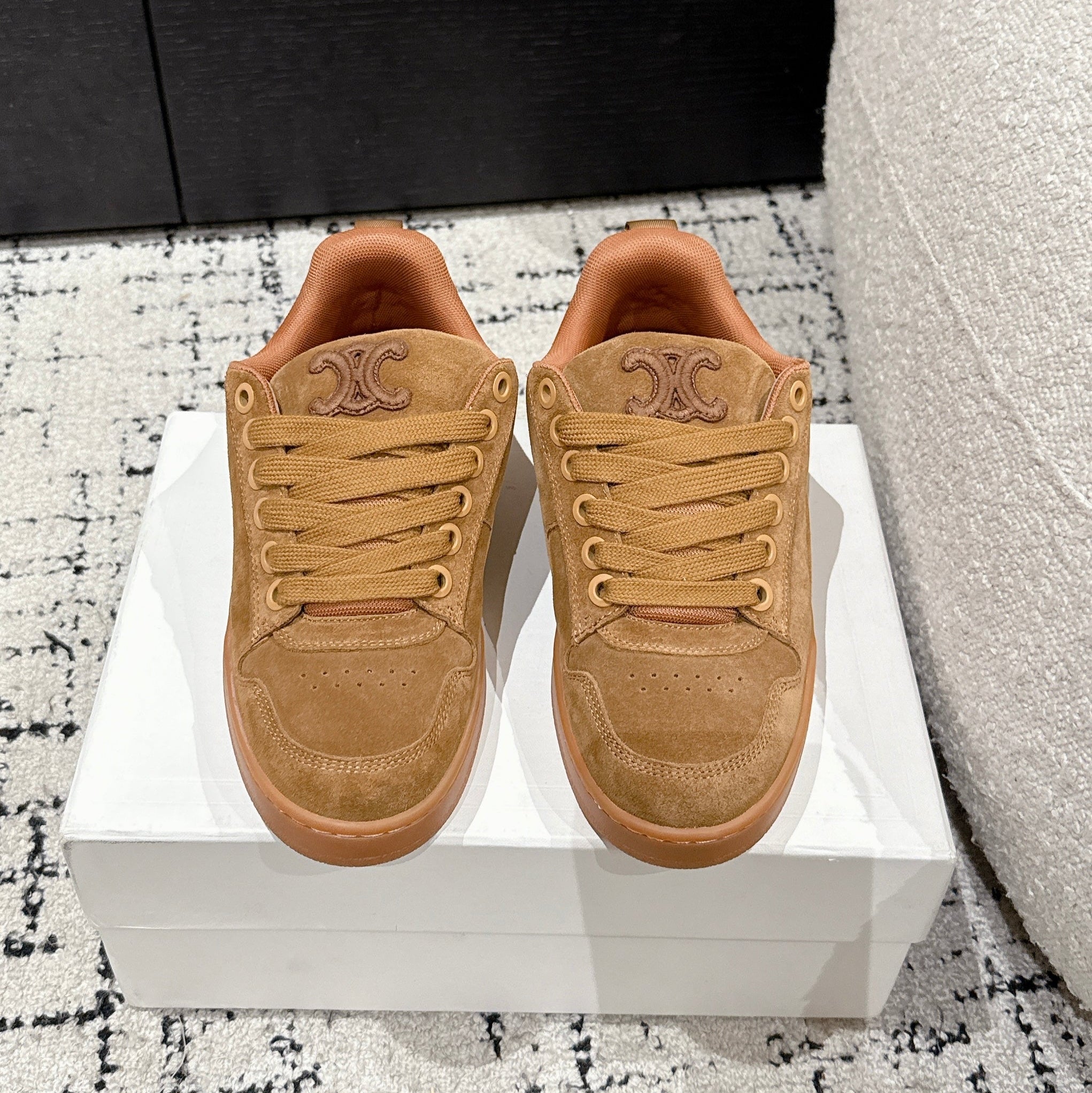 Celine CELINE 25C Huntington Low Top Sneaker Copper Brown Suede 232345