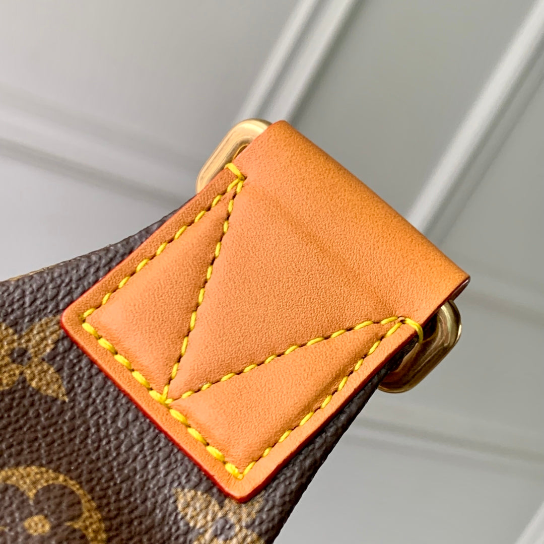 Louis Vuitton Bumbag 15cm Brown Monogram Canvas 330770