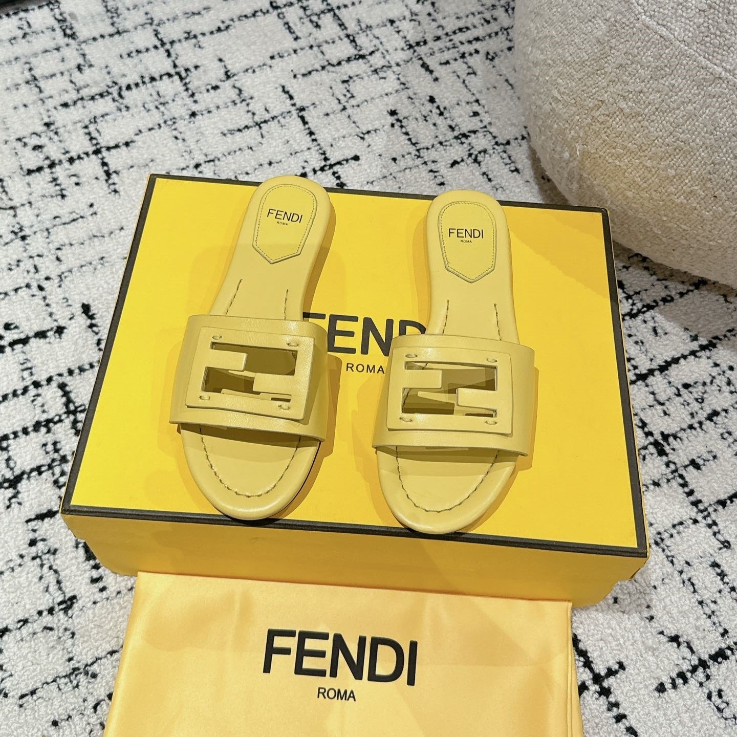 FENDI FF Baguette Yellow Leather Slide