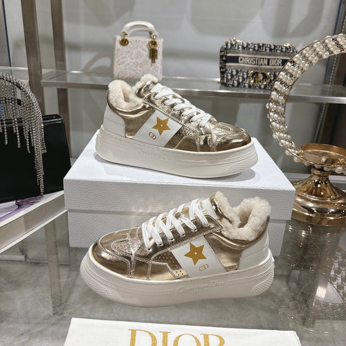 DIOR  DIOR Star Platform Sneaker In Glossy Gold Cowhide 996420