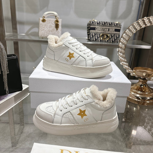 DIOR  DIOR Star Platform Sneaker In White Cowhide 996422