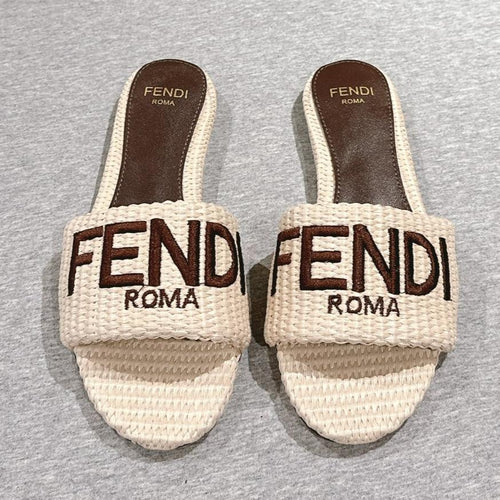 FENDI FENDI SIGNATURE MULE SLIDES IN WHITE FIBRE WITH BROWN EMBROIDERED LOGO