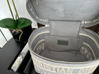 DIOR  DIORtravel vanity 25 grey oblique embroidery