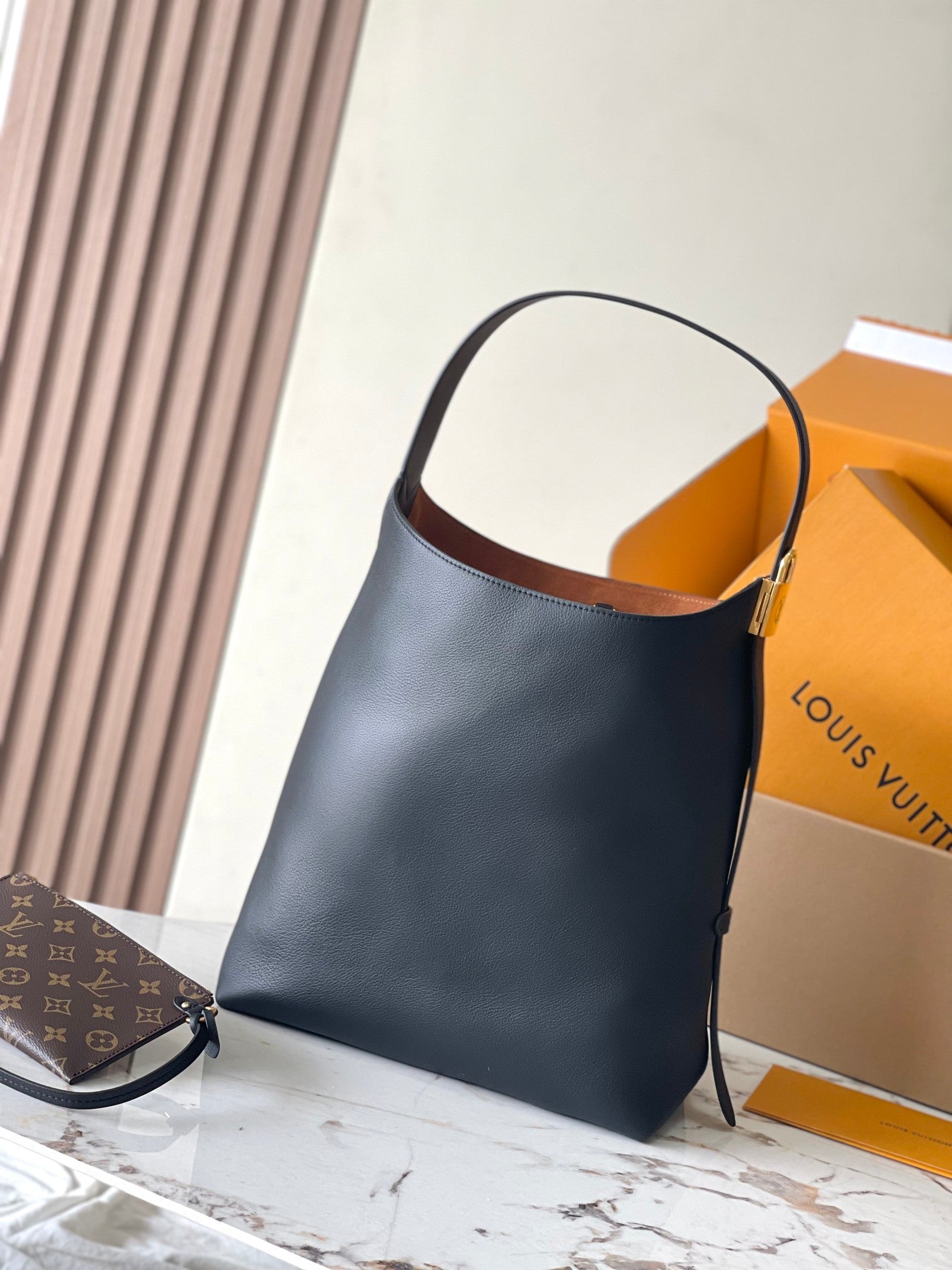 Louis Vuitton LOW KEY HOBO MM 35 IN BLACK SMOOTH CALFSKIN