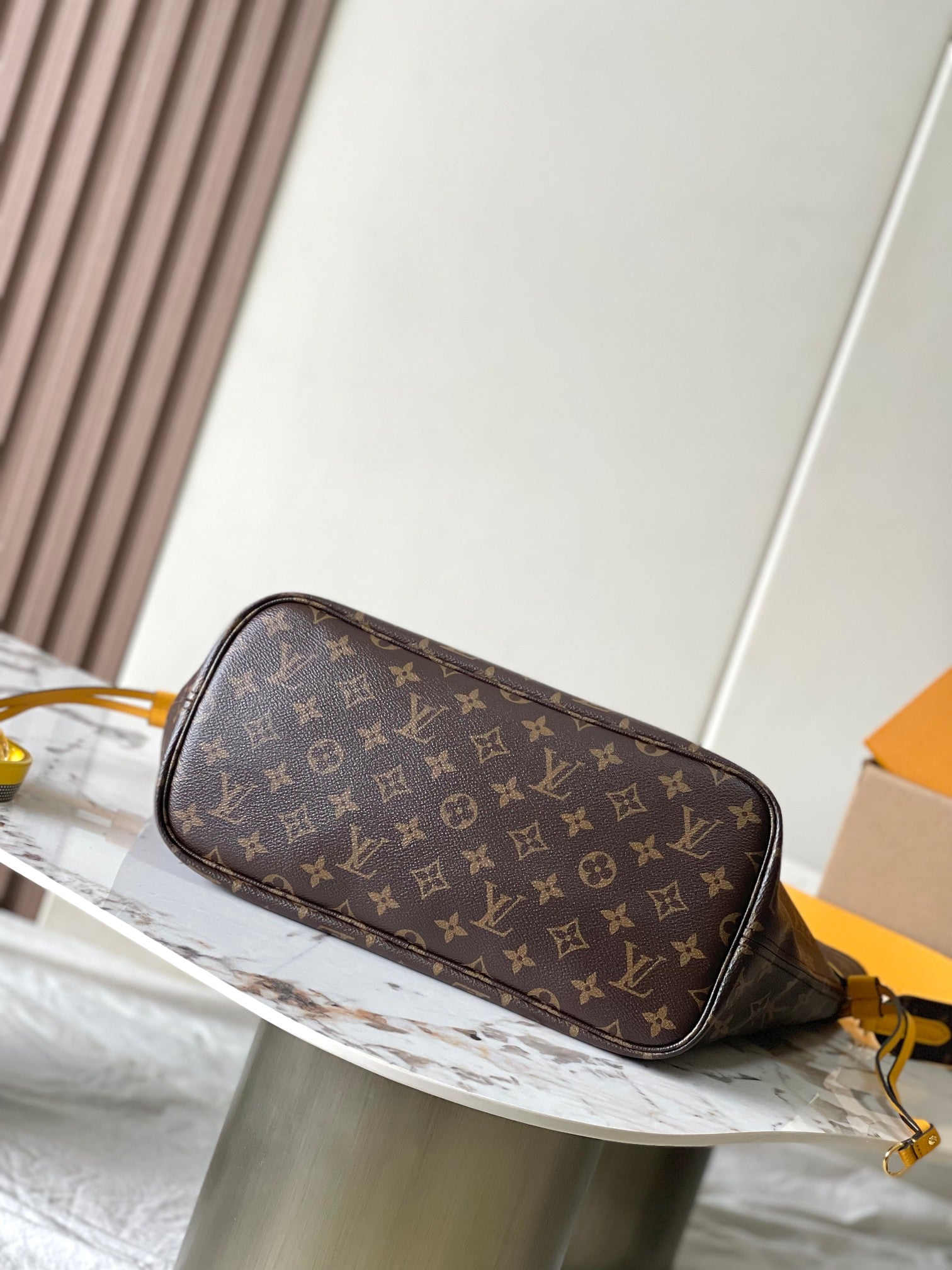 Louis Vuitton Reversible Neverfull MM 31 Inside Out Gold Handle