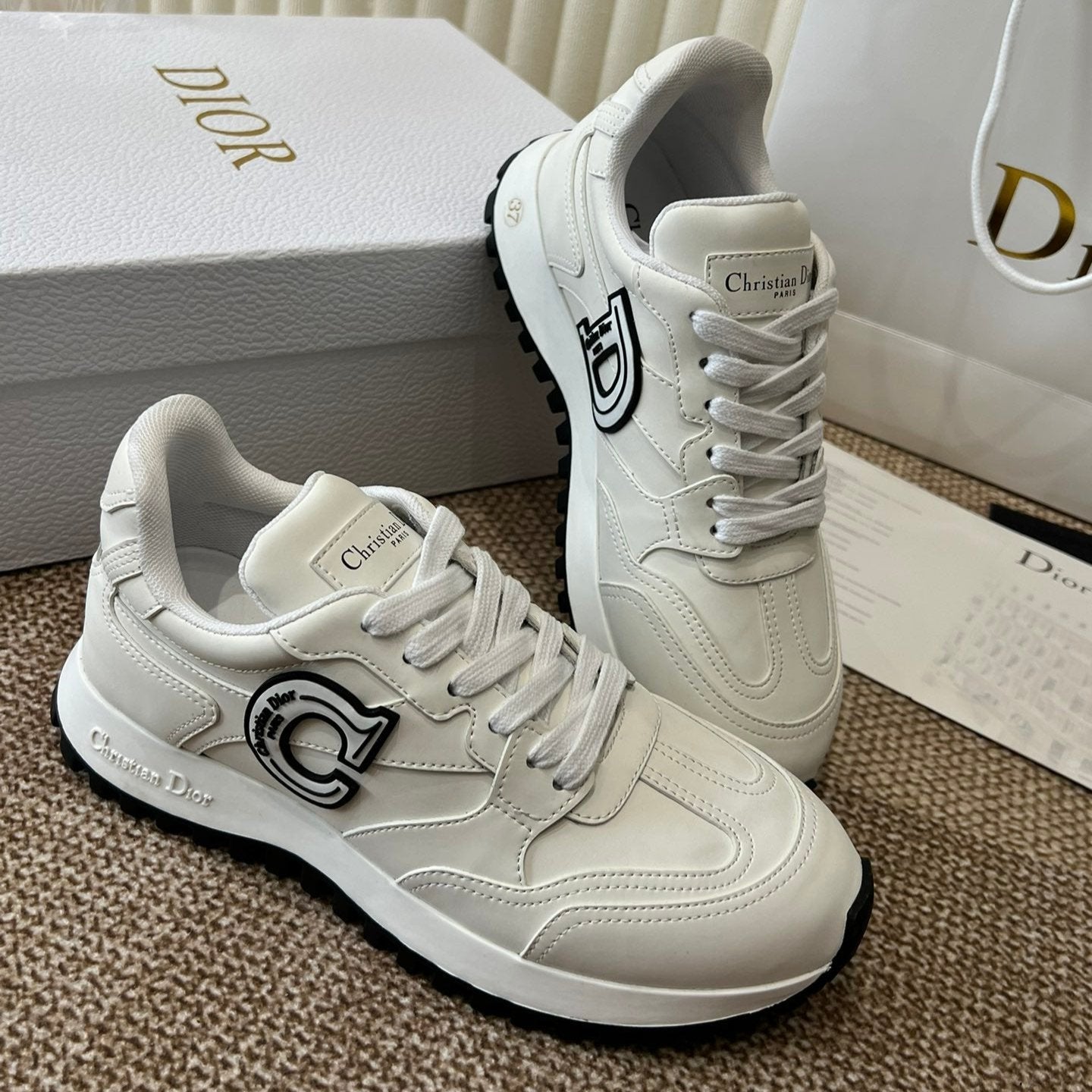 DIOR C'est  DIOR Sneaker White Lamskin