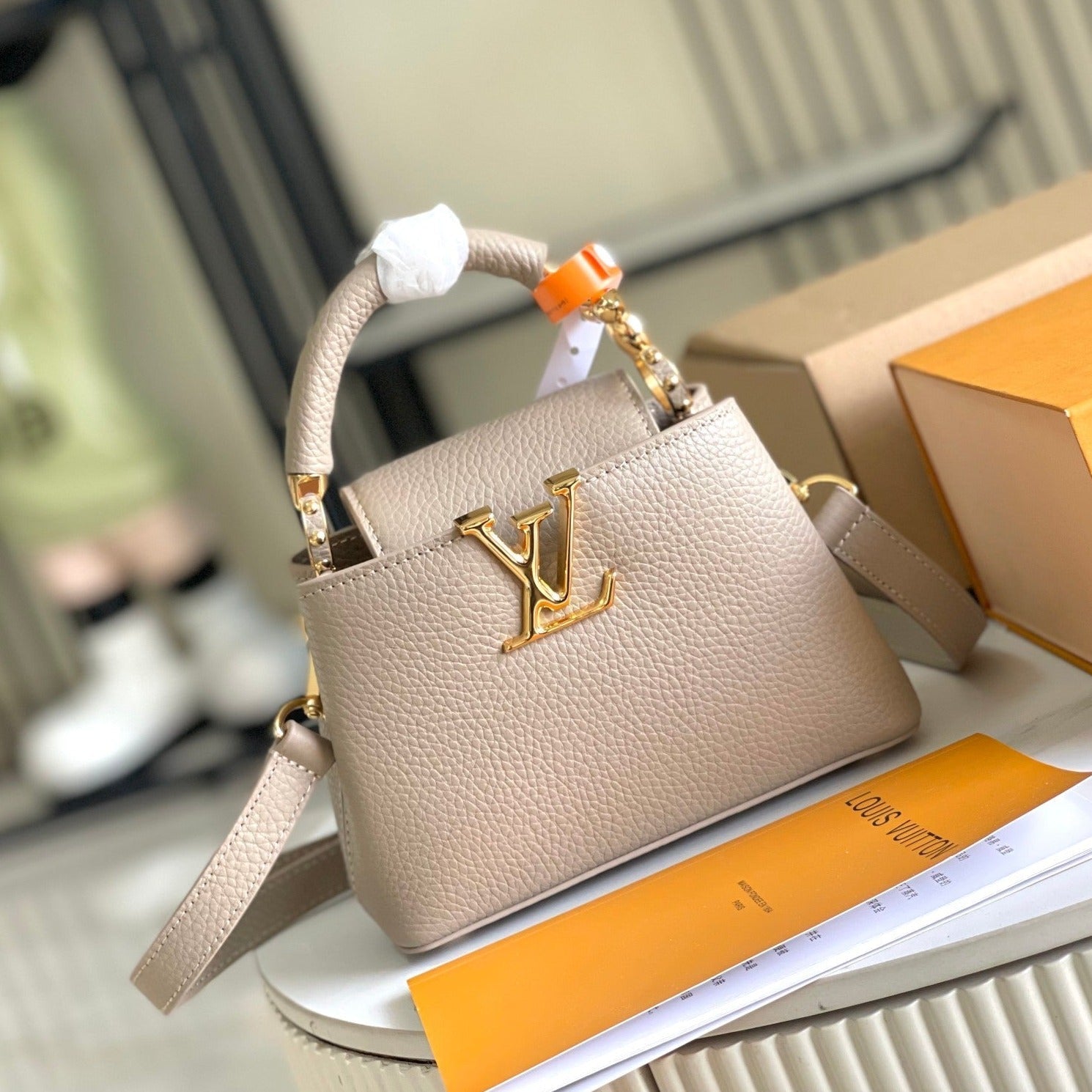 Louis Vuitton CAPUCINES MINI 21 DARK BEIGE TAURILLON GOLD HARDWARE