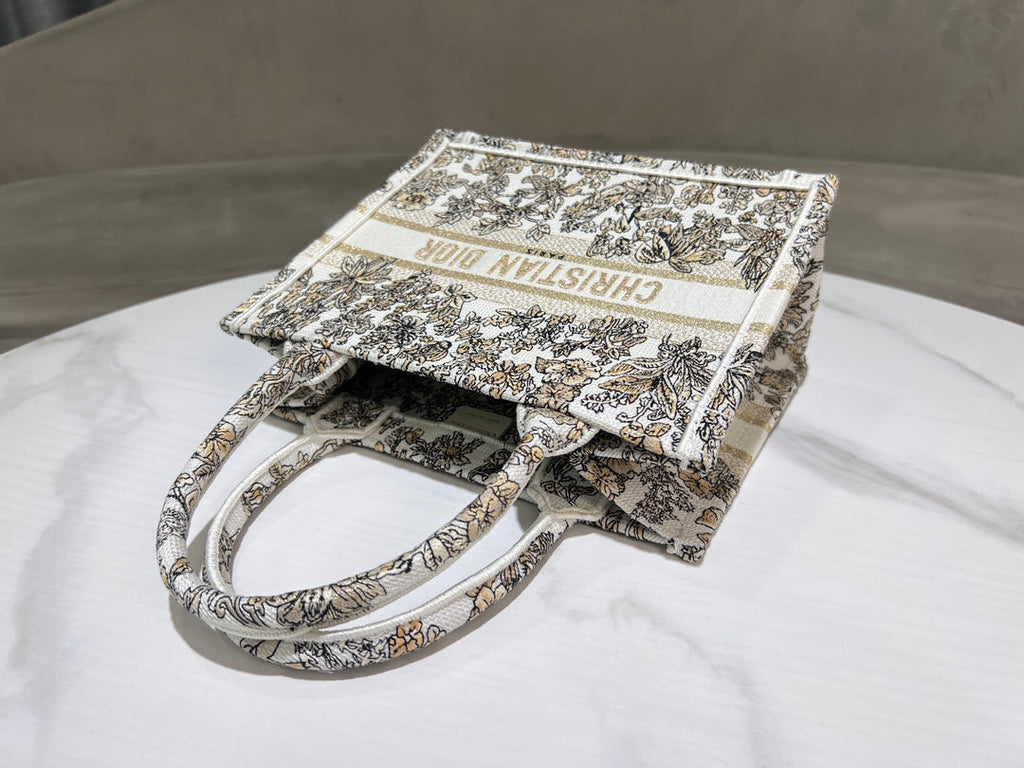 DIOR Book Tote 26.5 Beige White Canvas