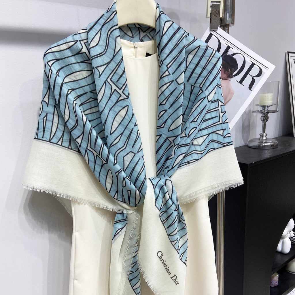 DIOR MISS  DIOR ALLOVER SHAWL 140 CM IN POWDER BLUE MIX WHITE SILK CASHMERE 411630