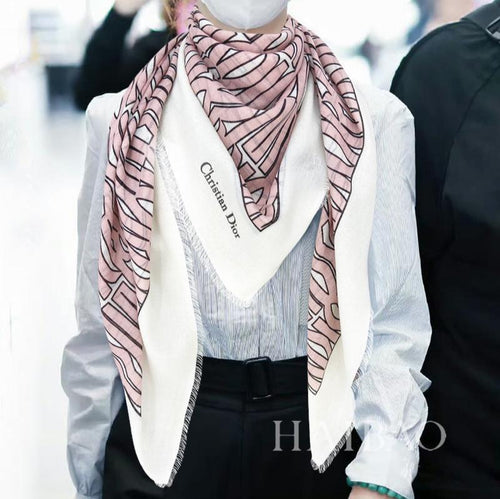 DIOR MISS  DIOR ALLOVER SHAWL 140 CM IN PALE PINK MIX WHITE SILK CASHMERE 411631