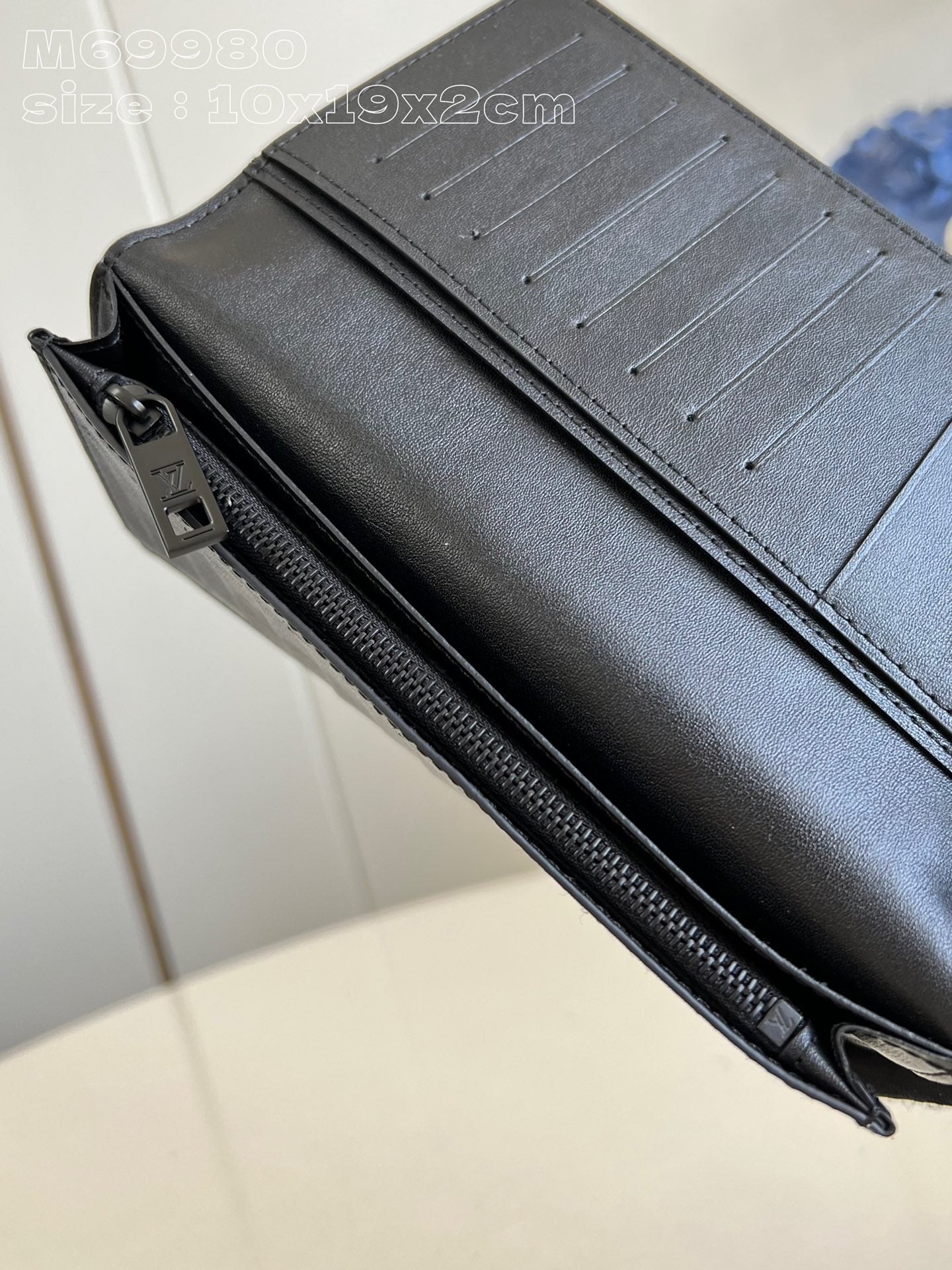 Louis Vuitton BRAZZA WALLET AEROGRAM 19CM BLACK CALFSKIN