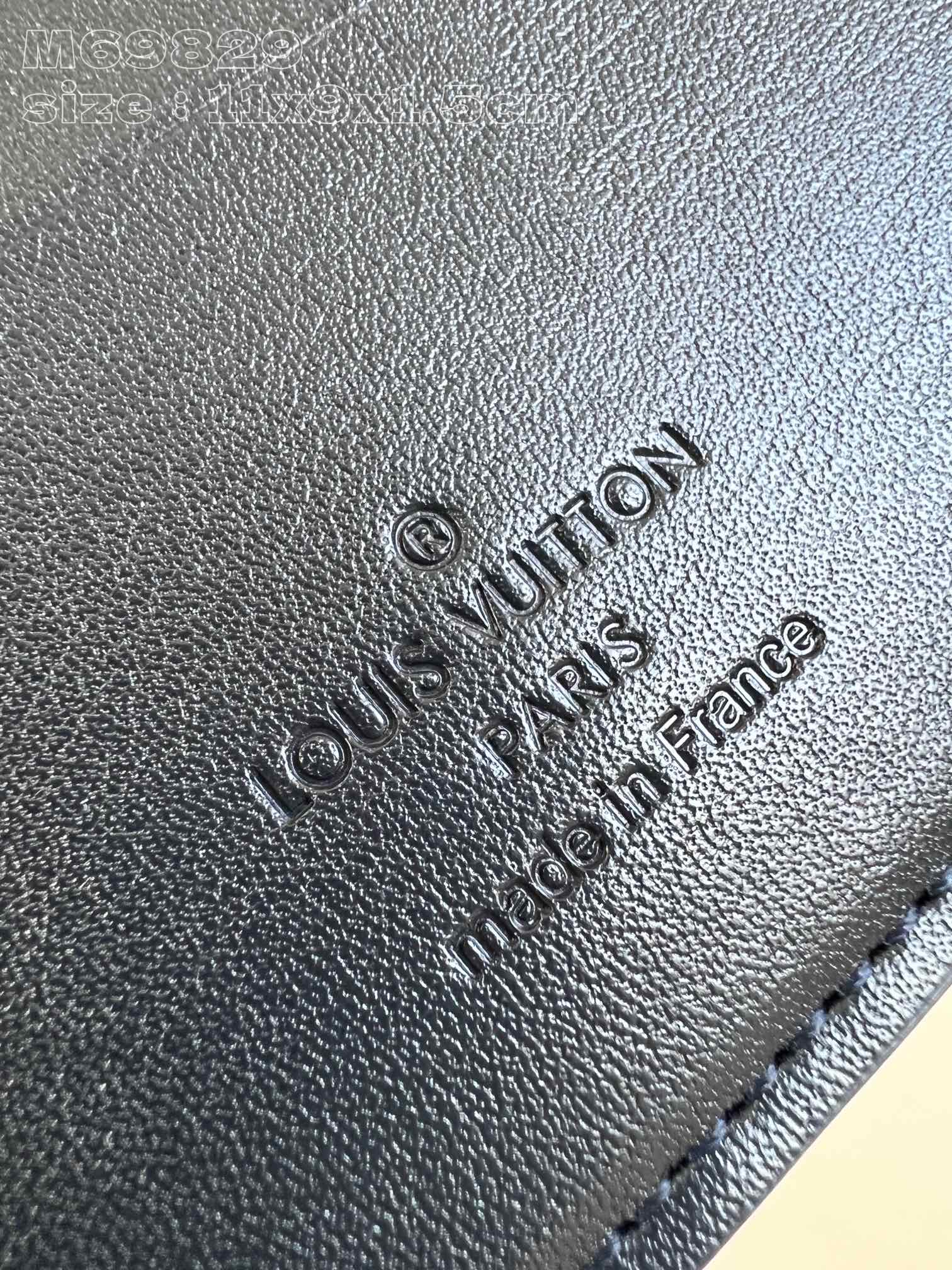 Louis Vuitton MULTIPLE WALLET AEROGRAM 10CM BLUE CALFSKIN