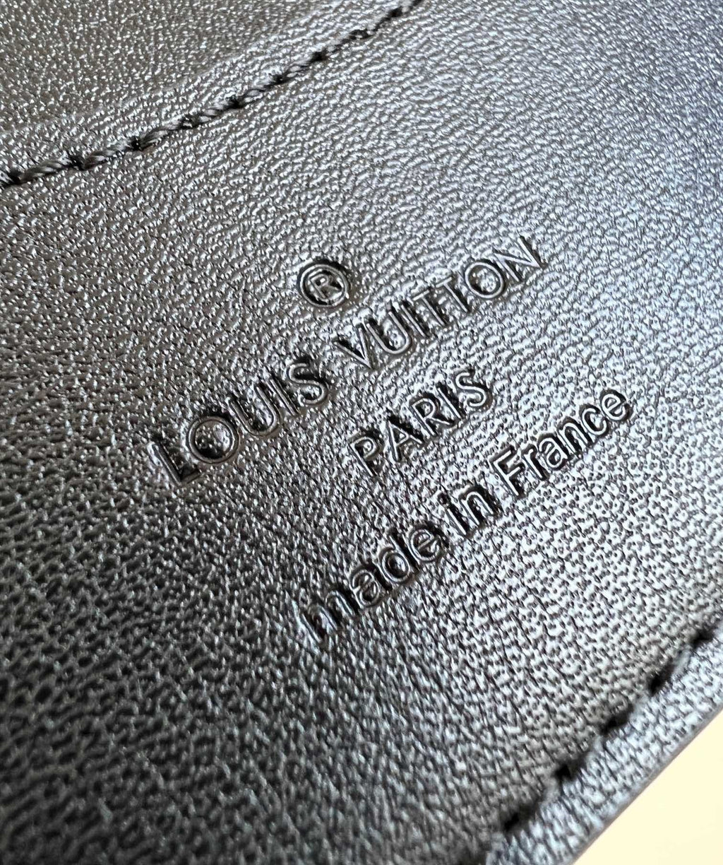 Louis Vuitton MULTIPLE WALLET 10CM BLACK CALFSKIN