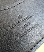 Louis Vuitton MULTIPLE WALLET 10CM BLACK CALFSKIN