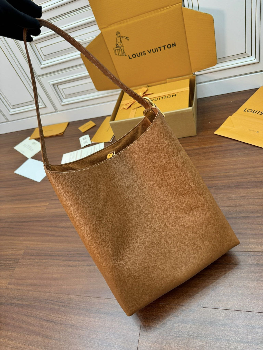 Louis Vuitton LOW KEY HOBO MM 31CM BROWN CALFSKIN