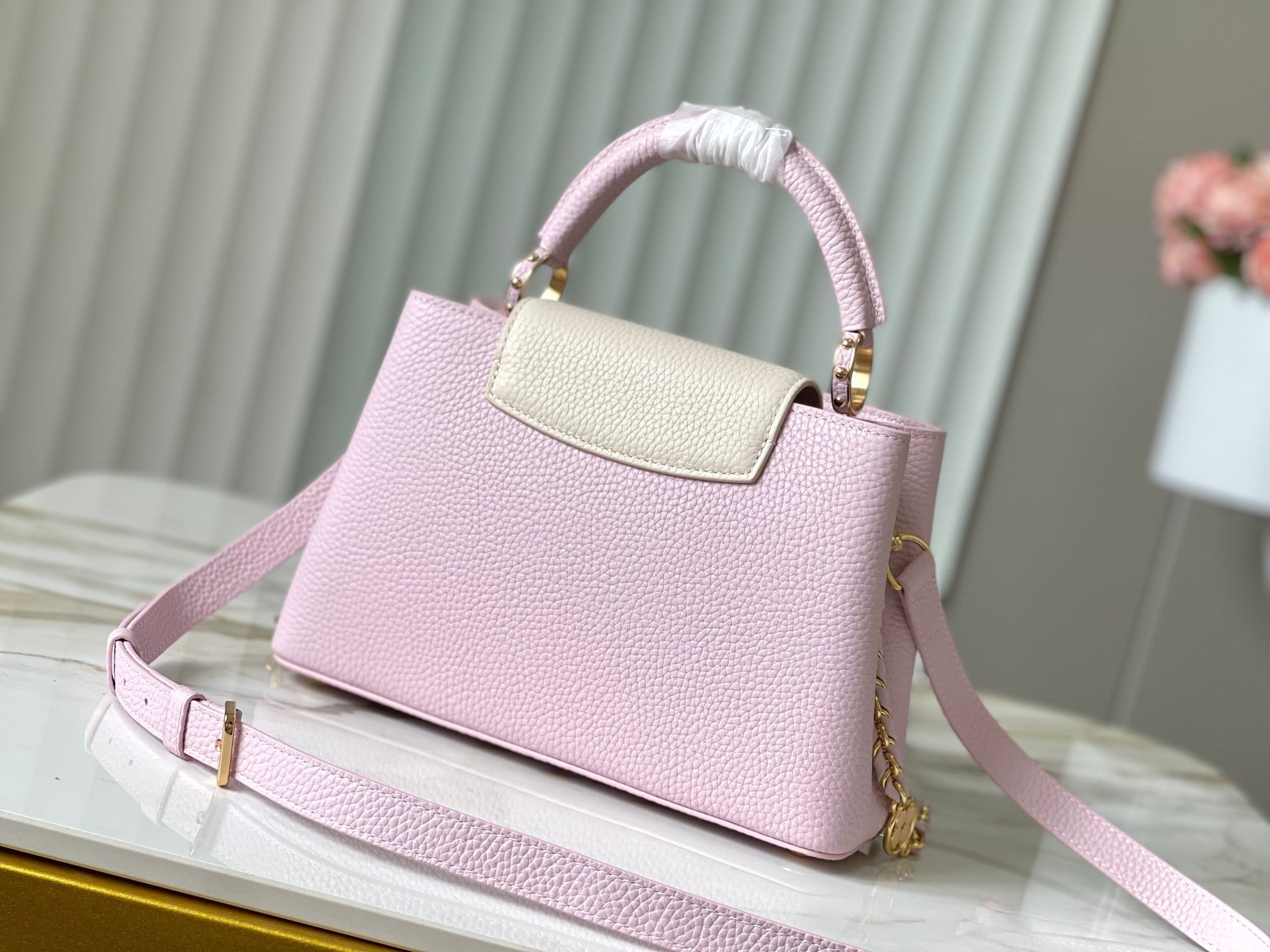 Louis Vuitton capucines bb 27 pink taurillon leather gold hardware