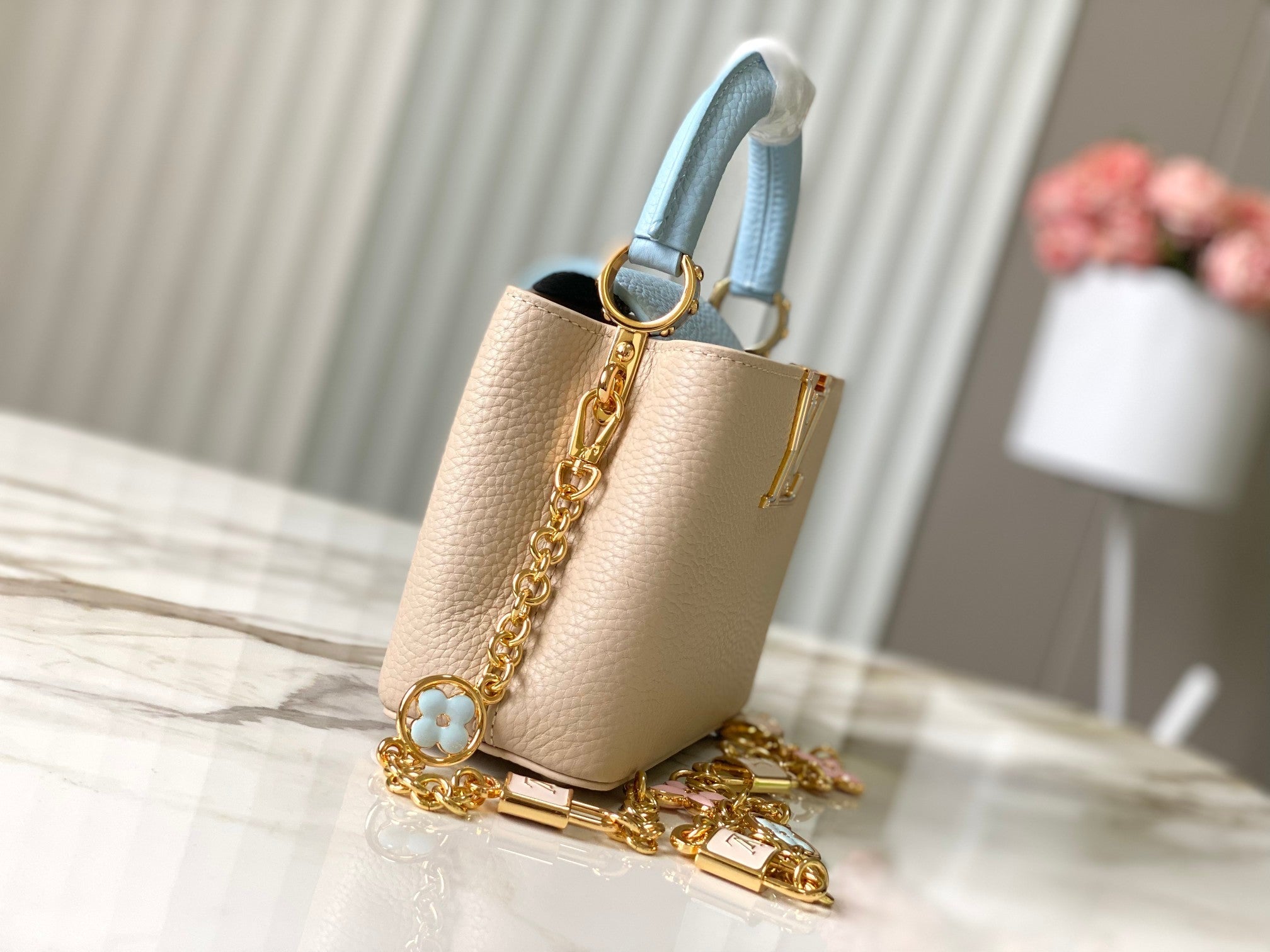 Louis Vuitton capucines mini 21 beige cloud blue taurillon leather gold hardware