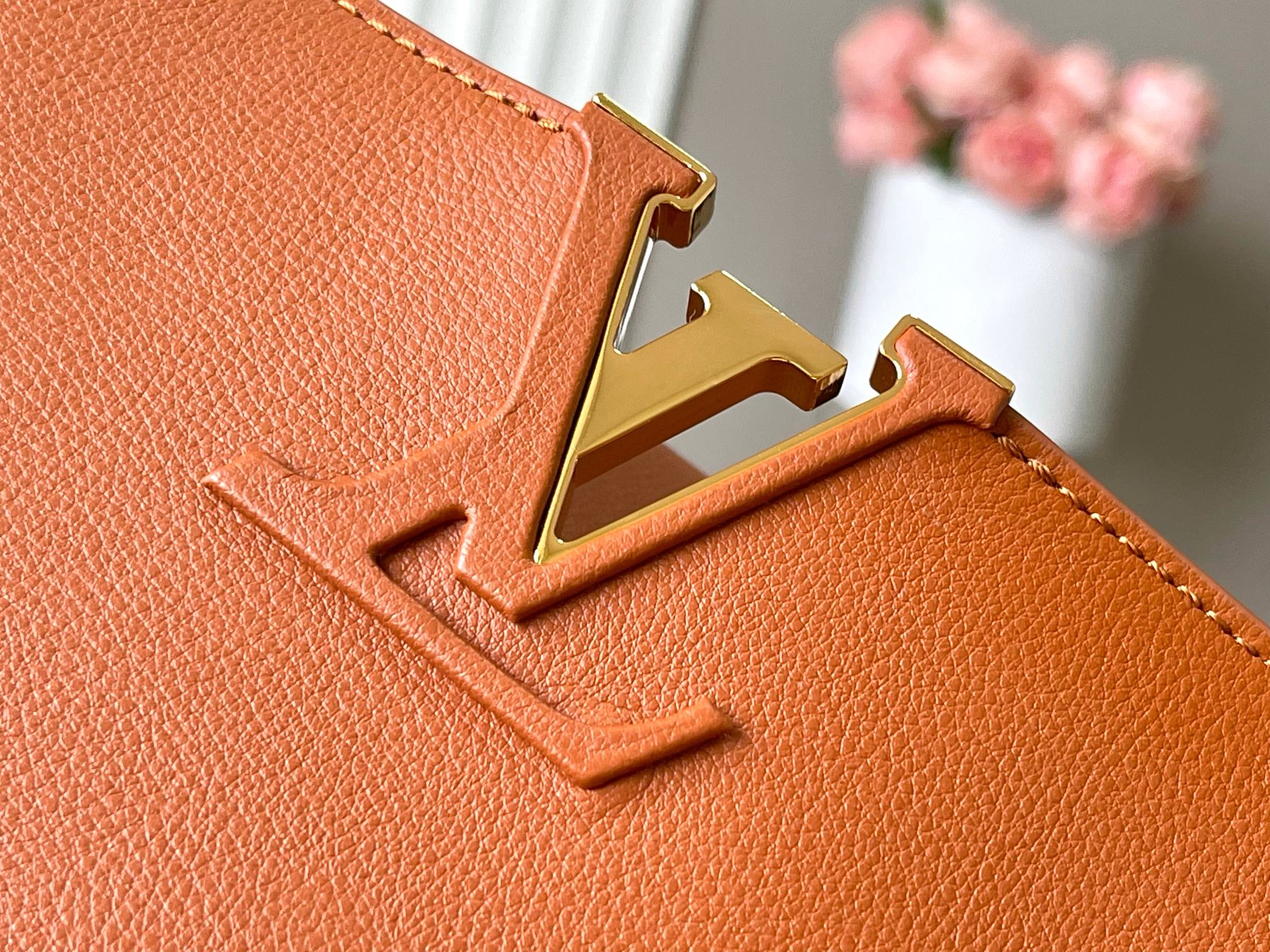 Louis Vuitton CAPUCINES SOUPLE GM 38 IN COGNAC CALFSKIN GOLD HARDWARE