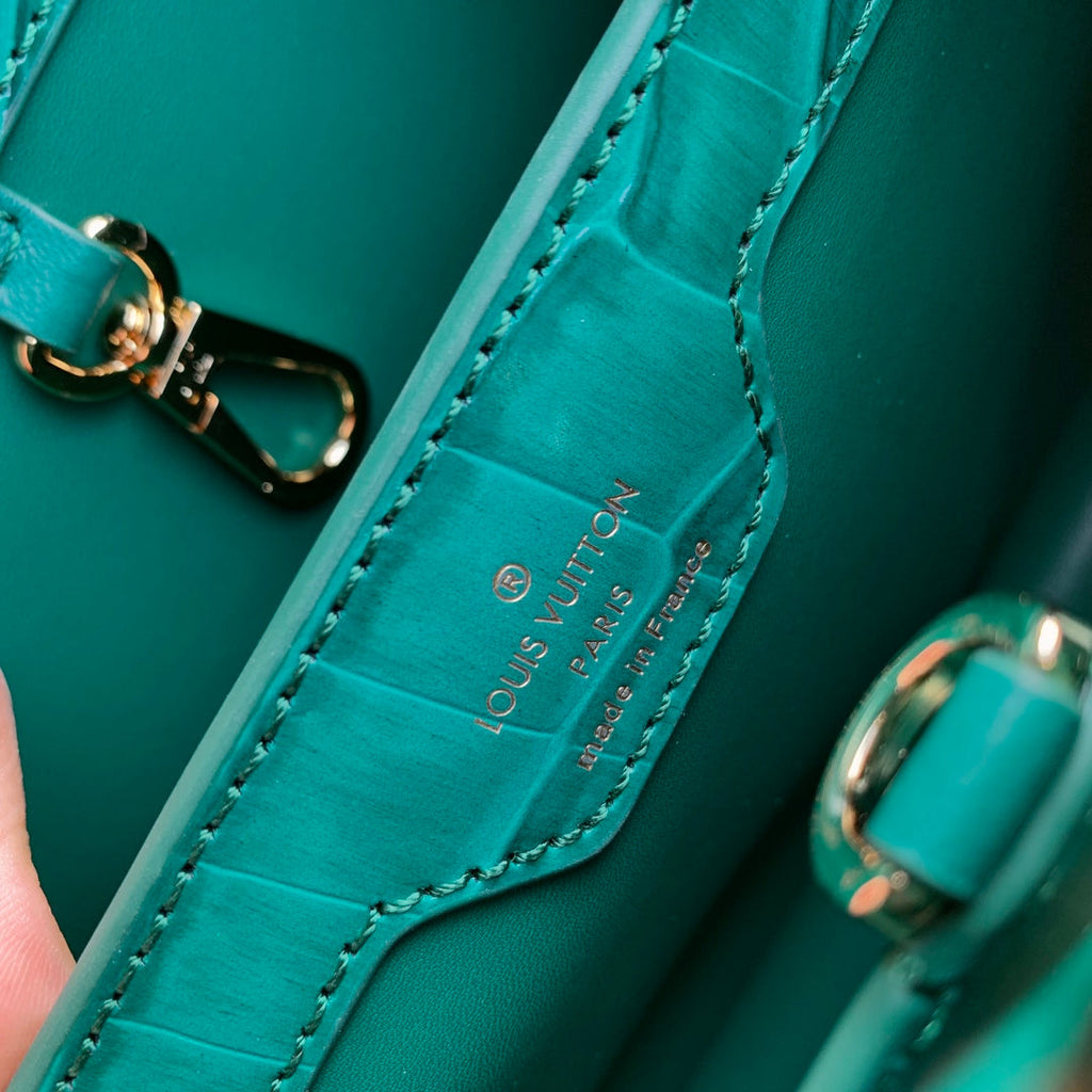Louis Vuitton CAPUCINES BB 27 GREEN TAURILLON GOLD HARDWARE