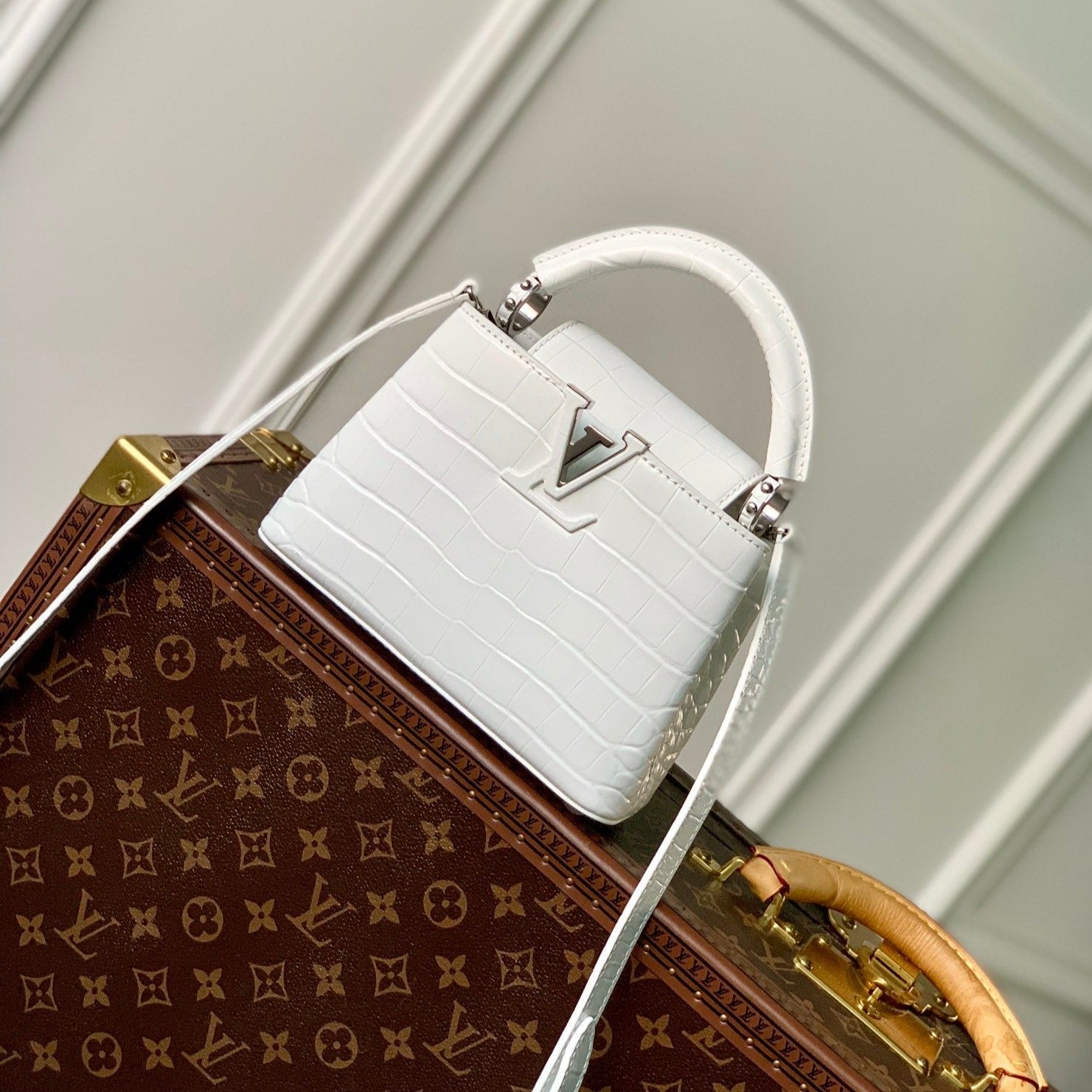 Louis Vuitton CAPUCINES MINI 21 WHITE CROCODILE EMBOSSED CALFSKIN SILVER HARDWARE