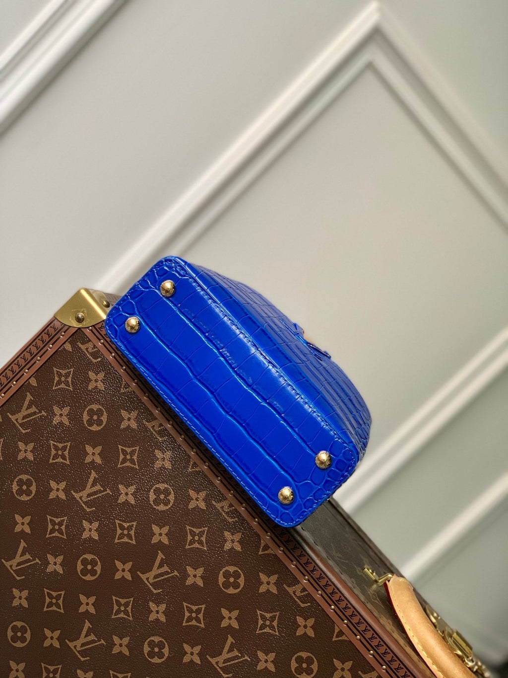 Louis Vuitton CAPUCINES MINI 21 COBALT BLUE CROCODILE EMBOSSED CALFSKIN GOLD HARDWARE